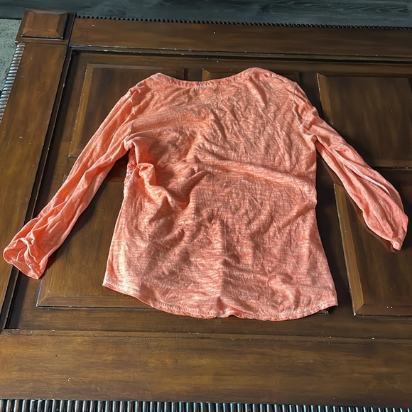 Women’s size small orange Reba lace front button down top - Picture 11 of 11